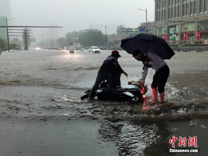 【圖刊】有你們，“河南一定中”