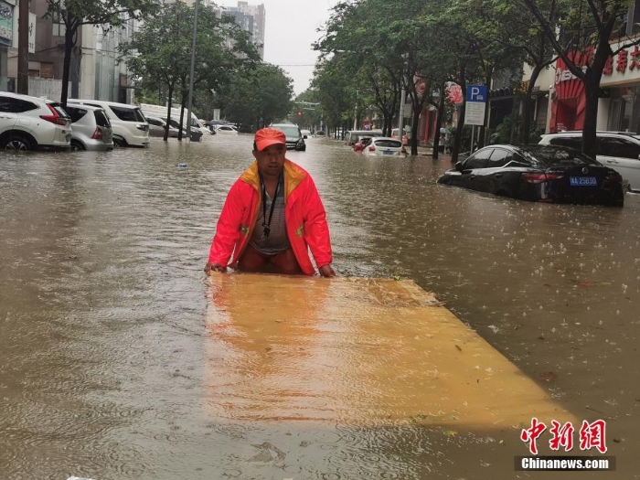 【圖刊】有你們，“河南一定中”