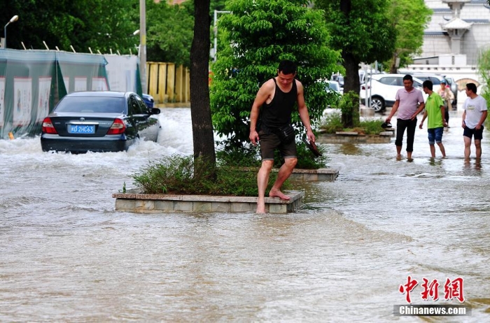 超強(qiáng)降水致福建多地積水內(nèi)澇 近9萬(wàn)人次轉(zhuǎn)移