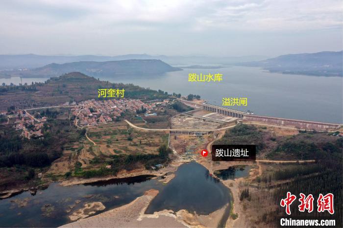 跋山遺址位于山東省臨沂市沂水縣，是2020年7月發(fā)現(xiàn)的一處舊石器時(shí)代中期曠野遺址?！∫o(jì)亮 攝