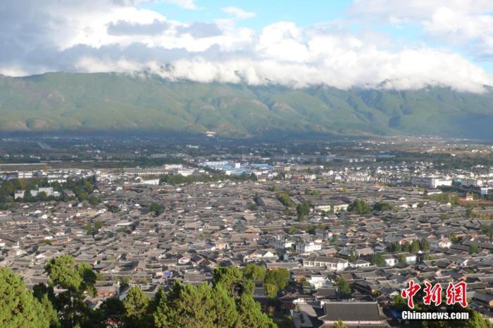 麗江古城遠景。程惠敏 攝 圖片來源：CTPphoto