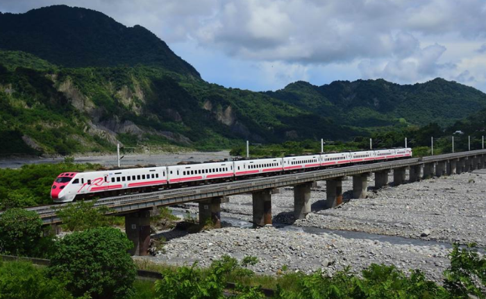 臺(tái)鐵花東線