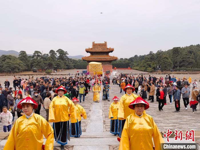 清明假期世界文化遺產(chǎn)清西陵多彩活動引游人