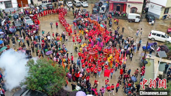 桂林平樂舉辦華山媽祖節(jié)媽祖巡游祈福