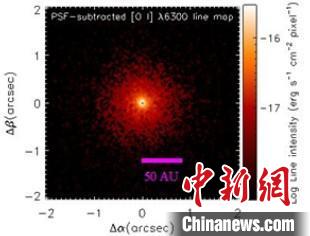 儀器中觀測原行星盤TW Hya中提取的氧發(fā)射線分布圖，物理分辨率約為3.7個日地距離?！≈袊茖W院紫金山天文臺 供圖