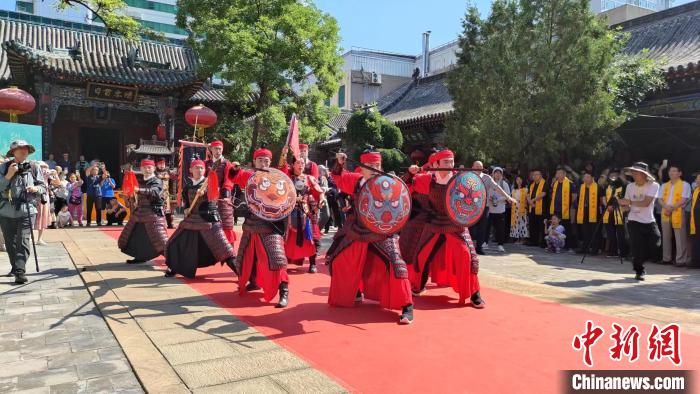 圖為武禮表演。　關(guān)帝廟博物館供圖