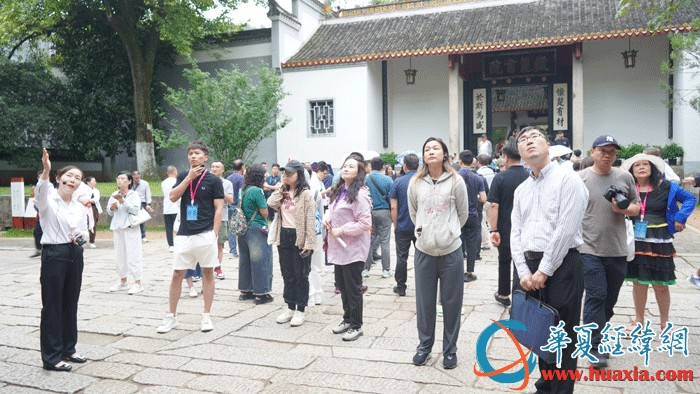 兩岸媒體人參訪岳麓書(shū)院。（攝影：虞鷹）