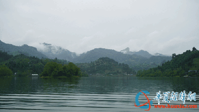 雨中游覽古丈縣棲鳳湖美景