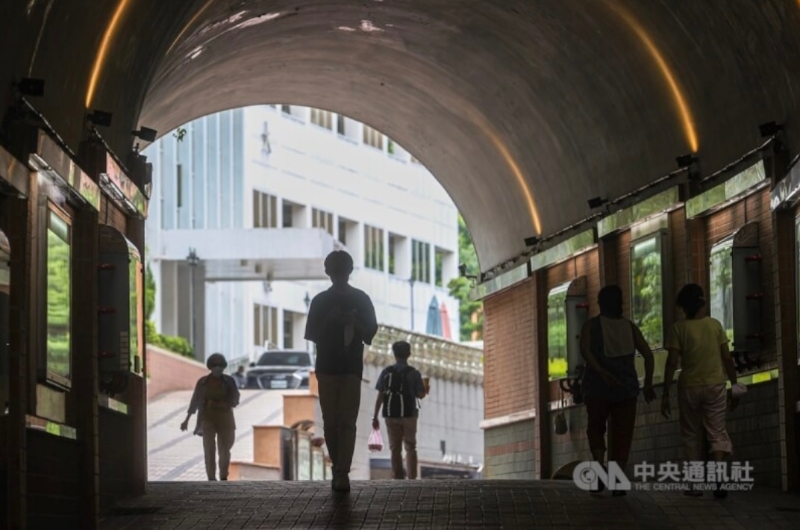 圖為臺(tái)北市某私立大學(xué)大門口。（圖源：臺(tái)灣“中央社”）